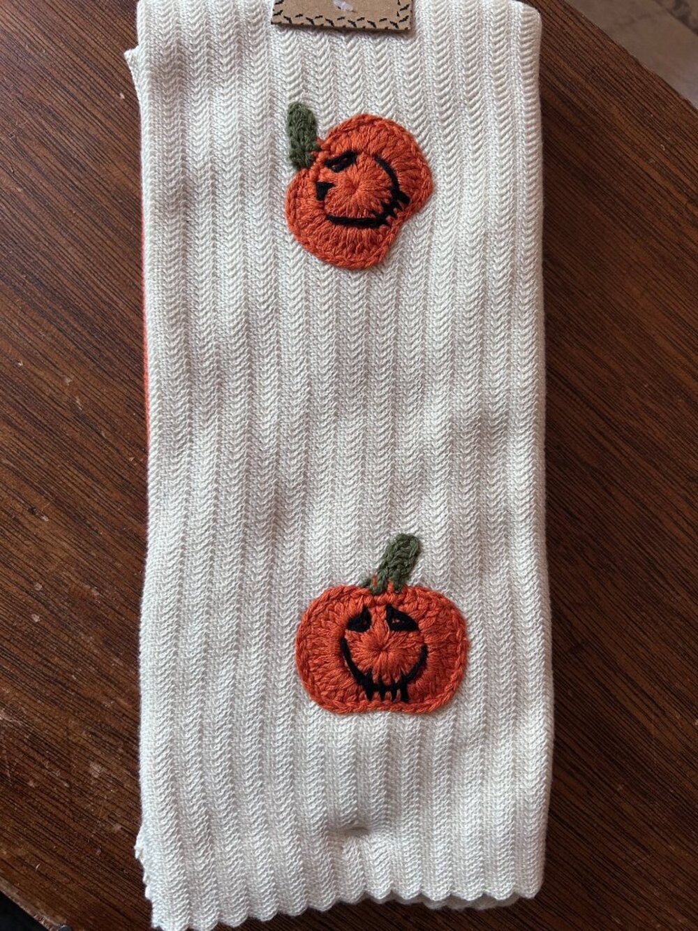 NWT Cupcakes & Cashmere Halloween Towel Set